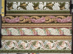 Quatre motifs de bordure de papier peint - French School