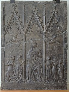 Stèle funéraire de la famille Sacquespee, du cimetière Saint-Nicaise à Arras, 1376 - French School