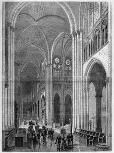 Intérieur de la basilique Saint-Denis (Saint Denis) restaurée selon les plans d