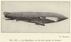 Le République, vu de trois quarts en dessous - French School