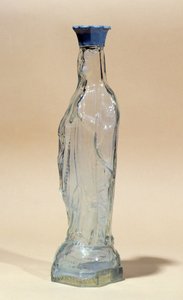 Eau de Lourdes dans une bouteille en forme de Vierge Marie - French School
