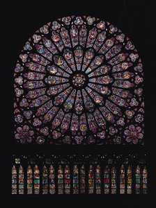 Rosace du transept nord représentant la Vierge et l