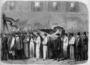 Obsèques de Jean Baptiste (Giovanni Battista) Niccolini (1782-1861), 21 septembre 1861 : convoi funéraire transportant les restes du poète italien dans les rues de Florence (Firenze), Italie. Gravure dans « Le Monde Illustré » n°234 du 5 octobre