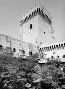 Palais des Papes, Palais Vieux du Pape Benoît XII (d. 1342), Tour de Campane, 1338-40 - French School