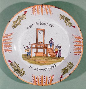 Assiette avec motif révolutionnaire français commémorant l