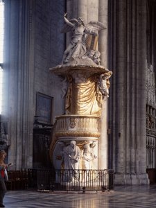 Statue dans la Cathédrale d