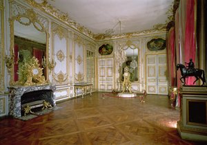 Le Cabinet de la Pendule - French School