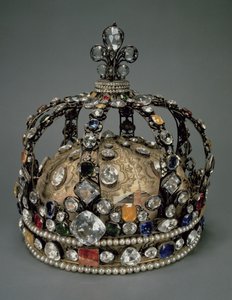 La Couronne de Louis XV, 1722 (argent doré, pierres de remplacement et perles)