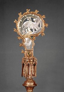 La crosse des abbesses du couvent cistercien Abbaye du Lys (argent doré et cristal de roche) - French School