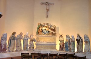 La Mise au tombeau, 1490 (pierre peinte) - French School