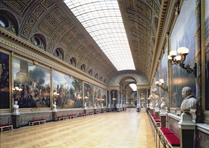 La Galerie des Batailles décorée de 33 peintures illustrant les plus grandes victoires militaires françaises, achevée en 1837