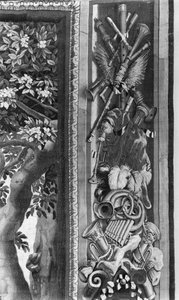 Tapisserie des Saisons, bordure, instruments de musique, vers 1670, Manufacture des Gobelins (détail) - French School