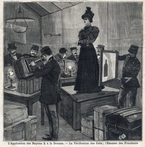 Application des rayons X : vérification des colis et examen des fraudeurs. Dans "Le Petit Parisien" le 11/07/1897. Collection privée