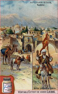 La ville de Kandahar en Afghanistan avec un mullah prêchant la guerre. Chromolithographie publicitaire du 19ème siècle - French School