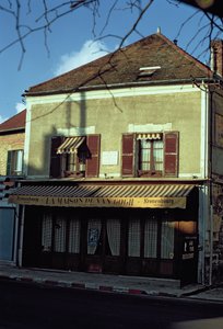 La maison où Vincent van Gogh (1853-90) a vécu en 1890 - French School