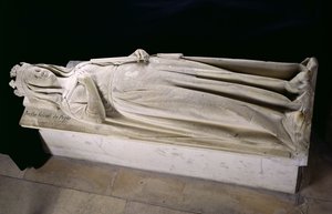Tombe de la reine Berthe (726-83)