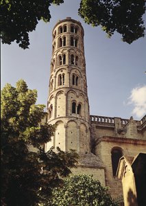 Vue de la Tour Fenestrelle de la Cathédrale de Saint-Théodorit