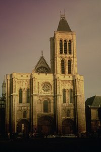Vue de la façade ouest, commencée c.1135 - French School