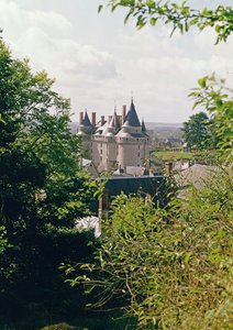 Vue du château restauré depuis le nord-ouest, construit pour Jean Bourré, ministre de Louis XI de France vers 1465 - French School