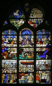 Vitrail représentant la Cène et la procession du Saint-Sacrement