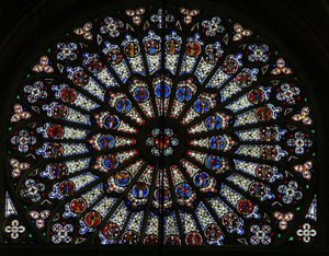 La rosace nord, représentant les Apôtres, Évangélistes, évêques, rois, martyrs, Saint Pierre et Saint Paul (rosace - intérieur) - French School