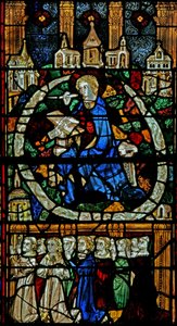 Fenêtre w12 représentant la Vierge Marie à l