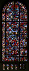 Fenêtre w2 représentant des scènes de la vie de Saint Pierre