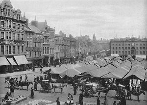 Nottingham : La Place du Marché, vers 1896 - Frith and Co