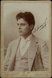 Portrait du compositeur Pietro Mascagni 1863-1945, vers 1890. - Genova . Photo studio Luzzati