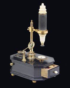 Microscope de Type Boîte Composée, vers 1775 - Georg Friedrich Brander