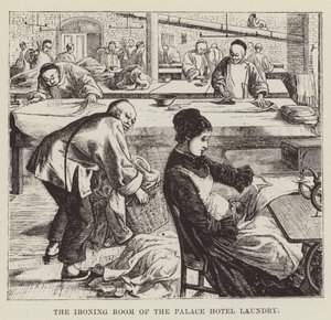 La salle de repassage de la blanchisserie de l