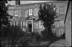 Hôtel Clarence, Lead Yard, Darlington - George Bernard Wood