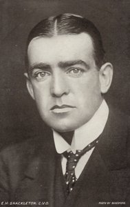 Ernest Shackleton (1874-1922), explorateur antarctique britannique (photo n/b)