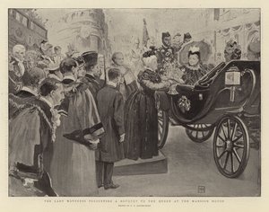 La Lady Mayoress offrant un bouquet à la Reine au Mansion House