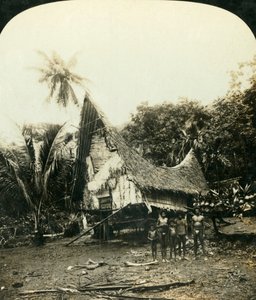 Une hutte indigène, Sariba, Nouvelle-Guinée britannique, vers 1909