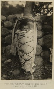 Washoe Babe au repos dans son berceau. Environs de Reno - George W. Ingalls