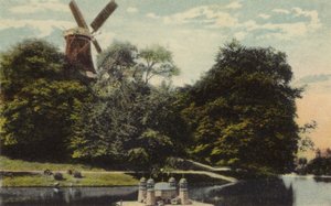 La ville de Brême : Wallpartie avec Windmuhle (colour photo) - German Photographer