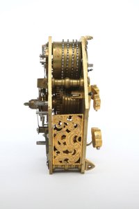 Une horloge de table