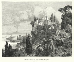 Littoral de la baie de Naples depuis la ville romaine antique de Baiae, Cap Misène, avec le Vésuve au loin