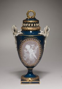 Vase couvert, fabriqué par la manufacture de porcelaine de Meissen, Allemagne, 1881 - German School