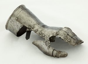 Gantelet gauche, vers 1490-1510 - German School