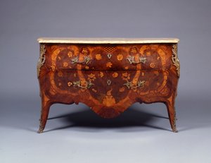 Une des deux commodes en marqueterie et parquetry, vers 1765 - German School
