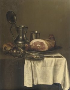 Nature morte avec cruche en étain, tasse en argent, jambon sur un plat en argent, couteau sur un plat en étain et un petit pain - Gerret Willemsz Heda