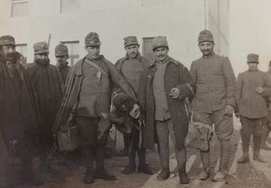 Album "Pictures of War II": soldats italiens à Gradisca Sagrado, Gorizia, Italie - Gigliucci Gigliucci