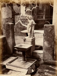 Une fontaine composée d