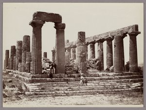 Agrigente : temple de Junon Lacinia, Girgenti, no 1347 - Giorgio Sommer