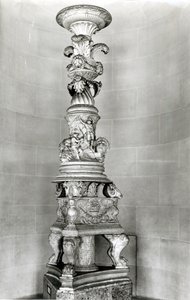 Candélabre conçu par Piranesi sur la base de pièces antiques romaines pour sa propre tombe