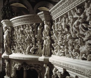 Détail de la chaire réalisée par Giovanni Pisano (1248-1314) : le Christ juge entre les élus et les damnés (détail) - Giovanni Pisano