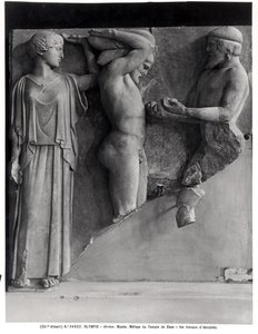 Metope X du Temple de Zeus représentant Hercule recevant les pommes d
