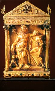 Naiskos avec Dionysos enivré et satyre, petit temple de style hellénistique avec grenats et émeraudes de Thessalie, IIe siècle av. J.-C. - Greek